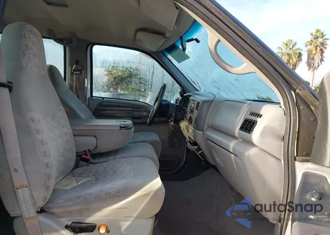 1999 Ford F-350 Lariat/Xl/Xlt z USA, uszkodzony, nr VIN 1FTSW31S9XEC16502